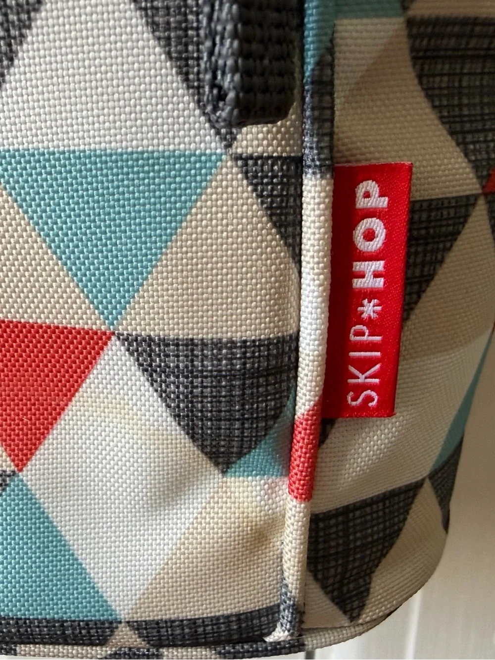 Skip Hop Multicolor Geometric Insulated Bottle Bag